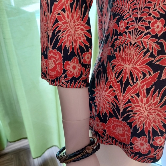 Talbots Tunic Top with Tie Detail: Size M NWOT. - Picture 4 of 8